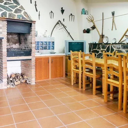 Ferienhaus 2 Bedroom Beautiful In