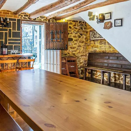 בית נופש 2 Bedroom Beautiful In Montalbán