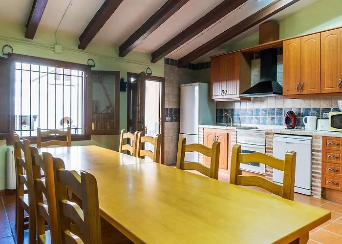 2 Bedroom Beautiful In Ferienhaus *